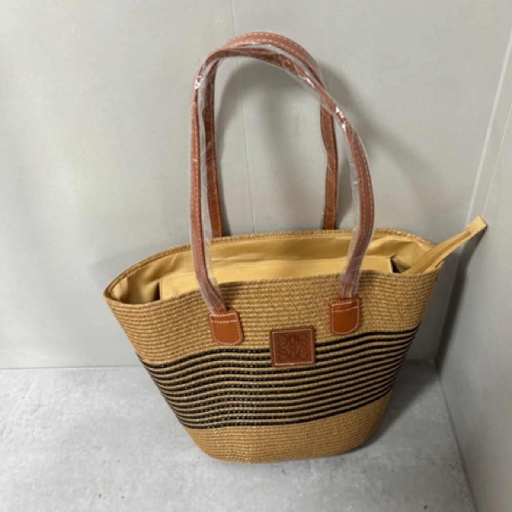 LOEWE Fashion 40x30x23cm straw bag